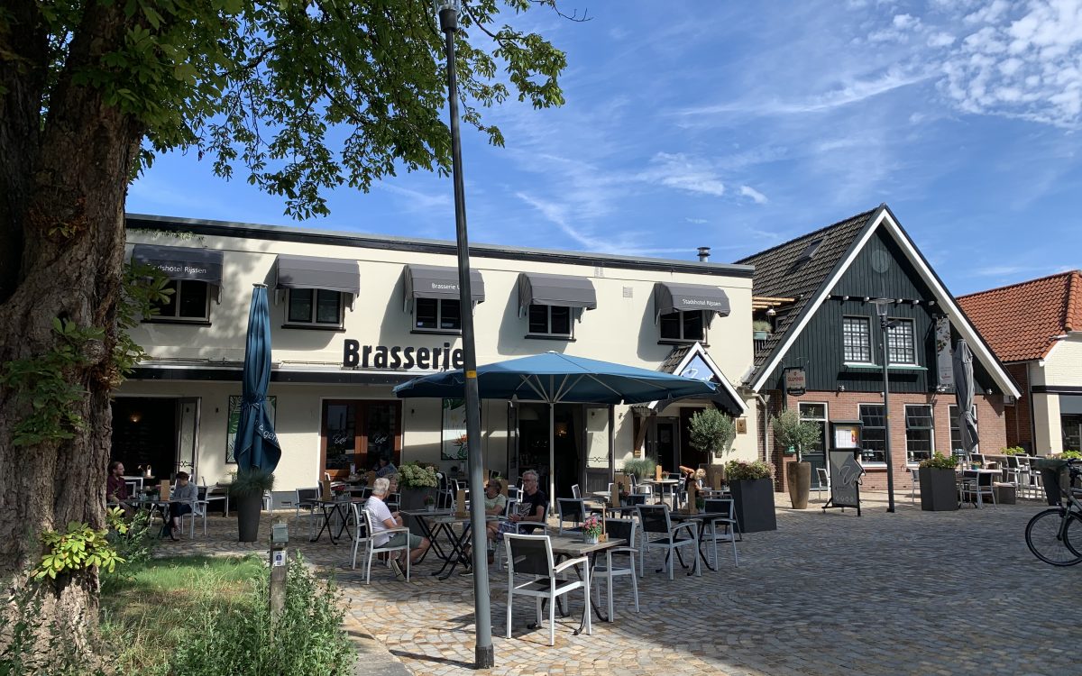 Julianastraat, Schild Rijssen